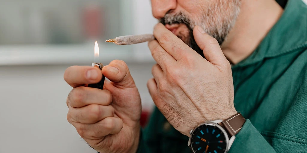Marijuana Smoke Linked to Lung Cancer Risk, Experts Warn
