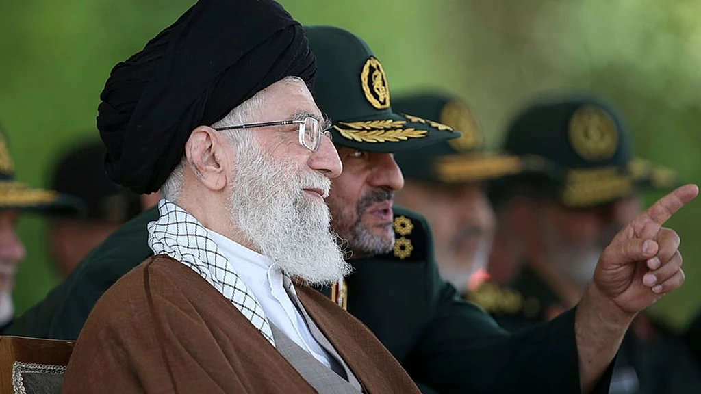 IRGC Commanders Now Control Iran, Not Khamenei's Son, Insider Claims