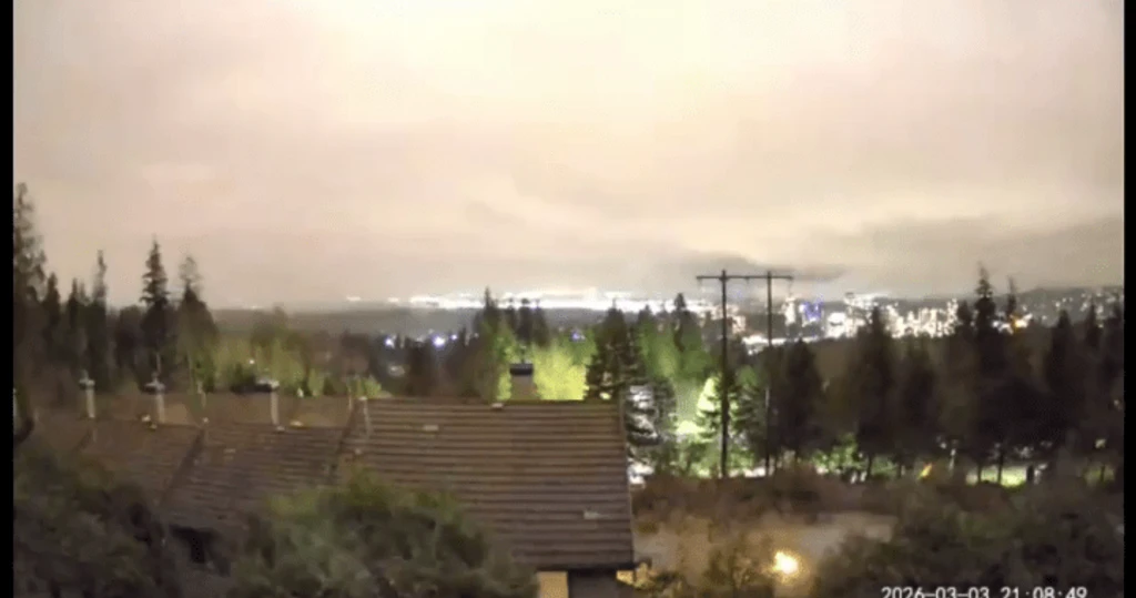 Meteor Event Illuminates and Shakes British Columbia's South Coast