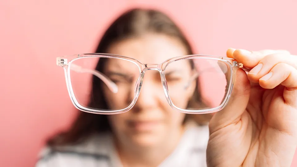 Indoor Habits May Fuel Global Surge in Myopia, New Study Suggests