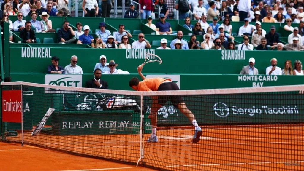 Medvedev's Monte Carlo Meltdown: Racket Smash Amidst 6-0 6-0 Defeat