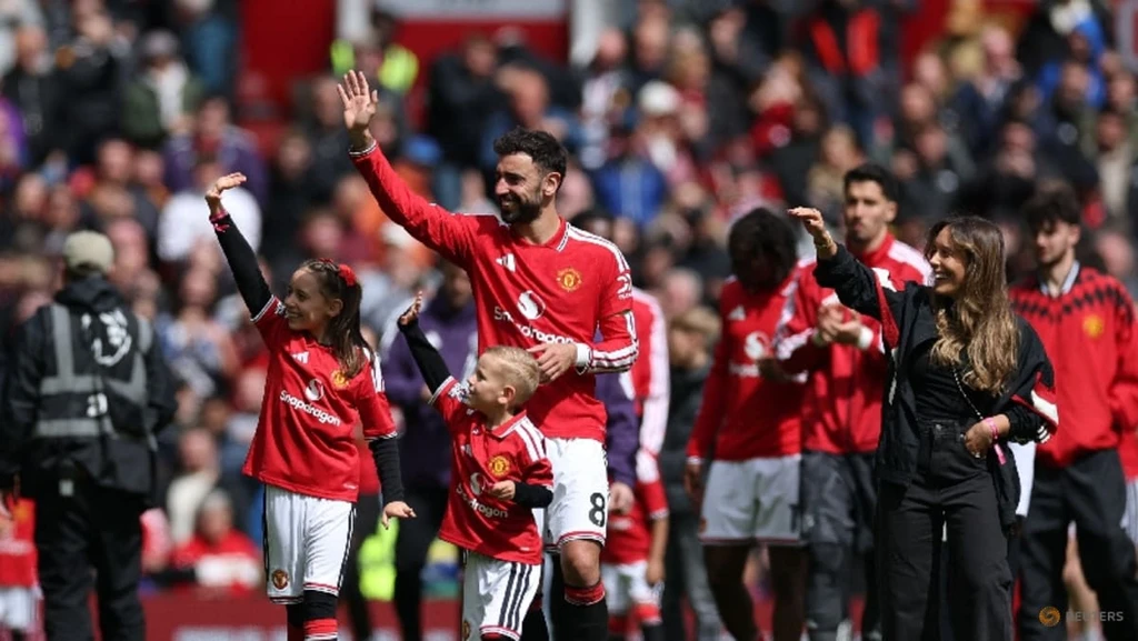 Bruno Fernandes Equals Premier League Assist Record as Man Utd Downs Nottingham Forest 3-2