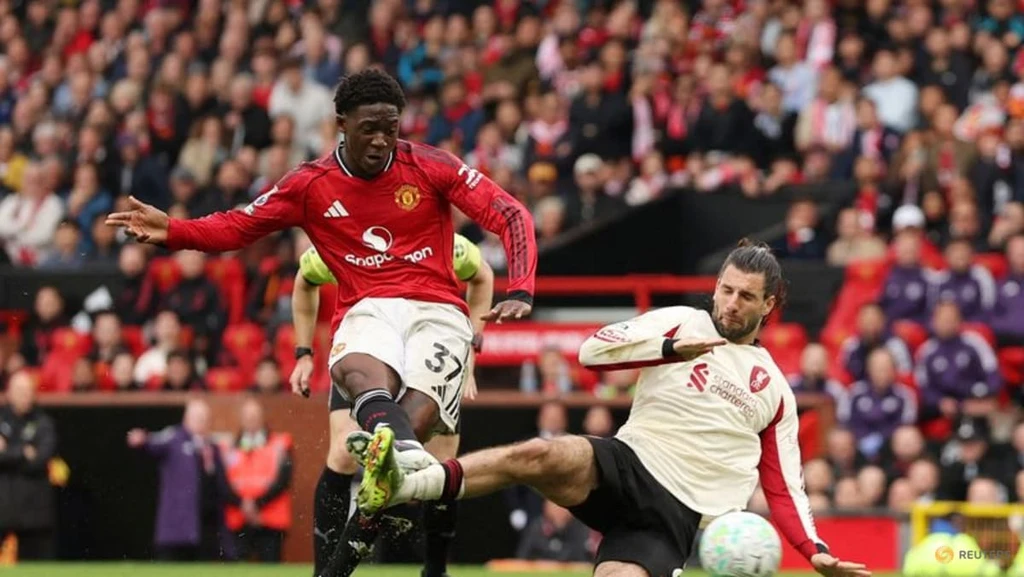 Mainoo's Late Stunner Seals Dramatic 3-2 Win Over Liverpool for United