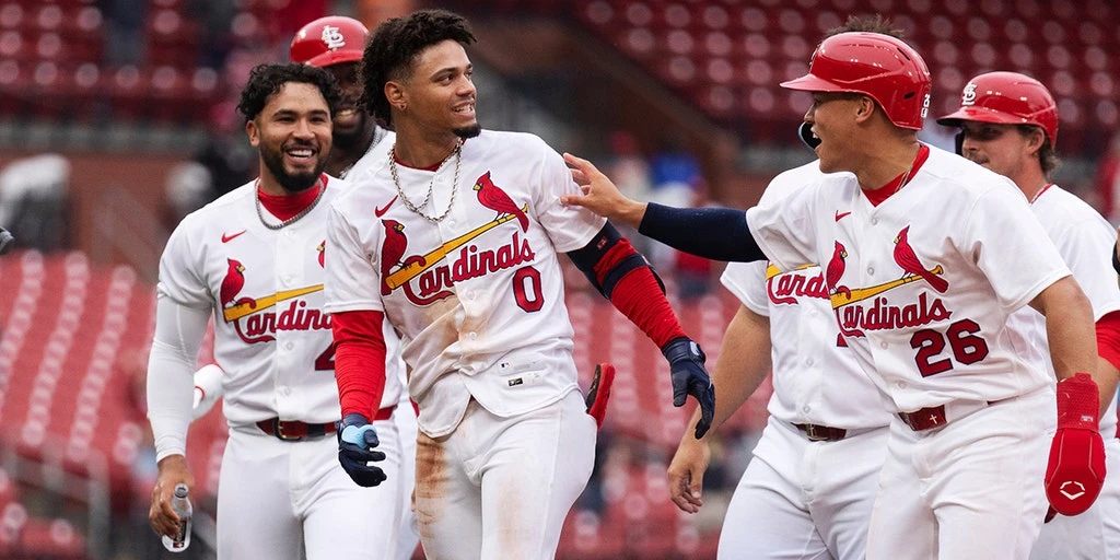 Cardinals' Winn Involved in Car Crash After Walk-Off Hit