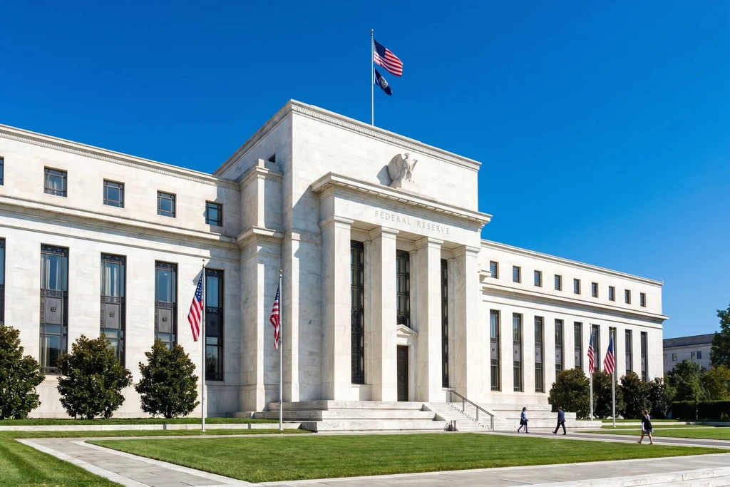 Fed Holds Rates Steady Amid Inflation Fears and Leadership Transition