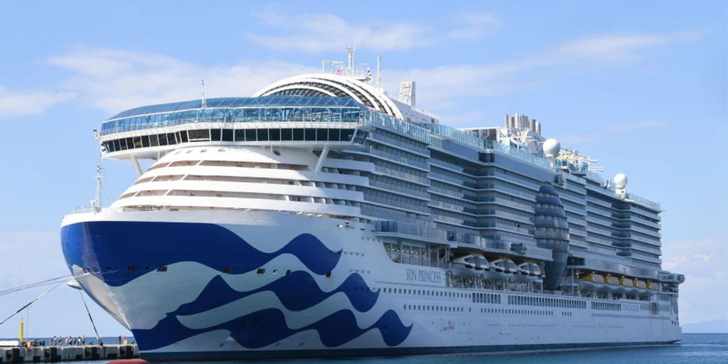 Norovirus Outbreak Sickens Over 100 Passengers, Crew on Caribbean Princess Cruise