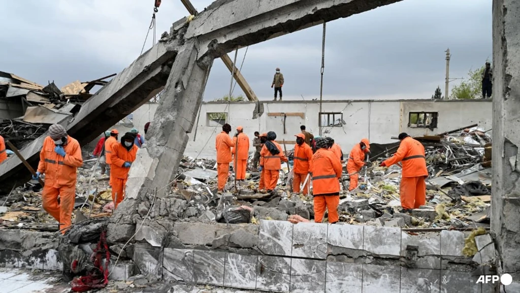 Hundreds Killed in Pakistani Airstrike on Kabul Drug Clinic