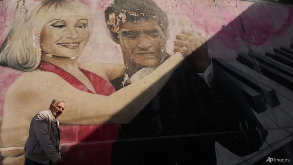 Maradona's Medical Team Faces New Trial Over Football Legend's Death