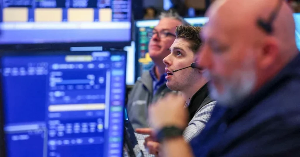 NASDAQ Plunges 4% as AI Stocks Collapse on Rate-Hike Fears