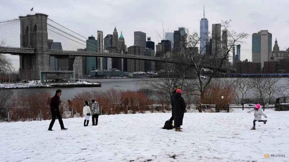NYC Mayor Mandates Travel Ban as Major Snowstorm Looms