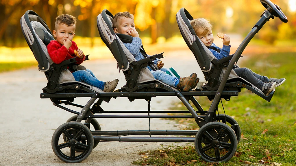 Childbearing Numbers Linked to Lifespan and Biological Aging