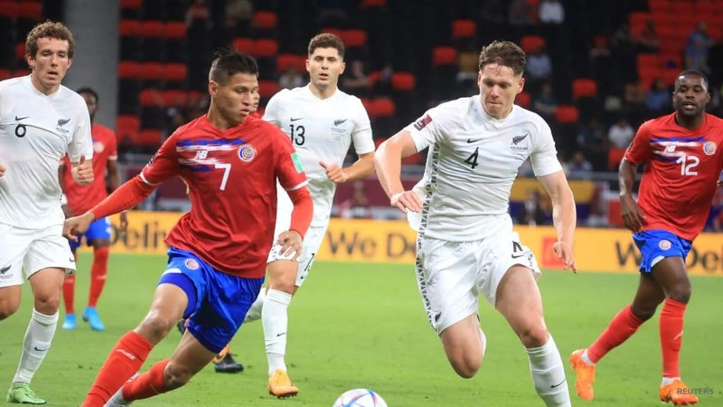 New Zealand Defender Nando Pijnaker's World Cup Hopes Hinge on Shoulder Injury