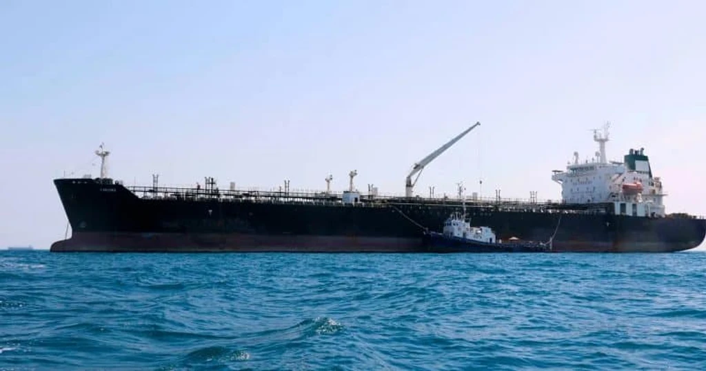 Oil Plunges as US-Iran Deal Reopens Strait of Hormuz Shipping