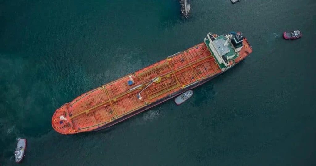 China Eases Oil-Product Export Curbs, Raises July Quota to 800,000 Metric Tons