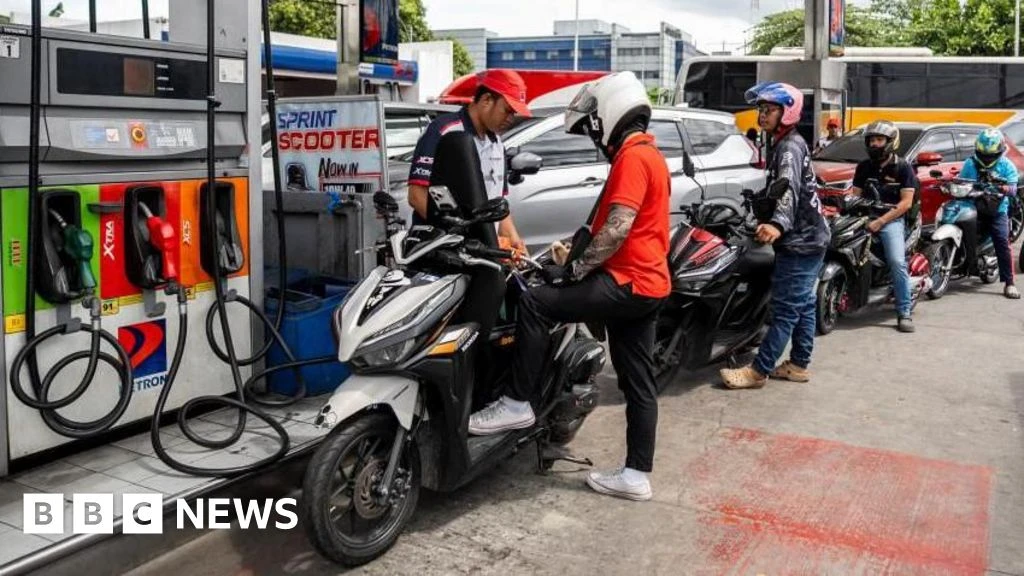 Oil Surges Past $100 Amid Geopolitical Tensions, Reserve Releases