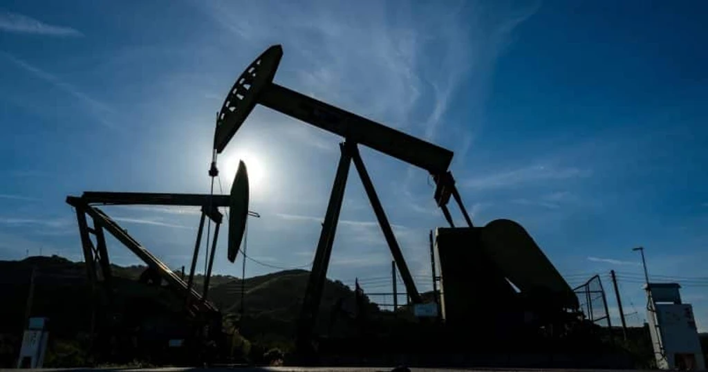 Brent Crude Surges Past $80 as US-Iran Diplomatic Talks Collapse