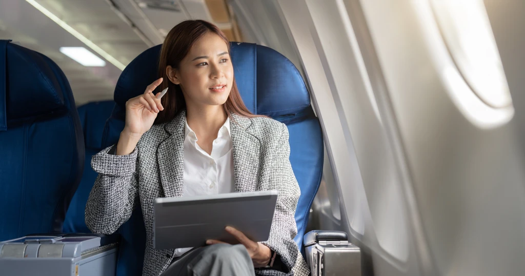 The Quiet Strength of Those Who Don't Post on Social Media