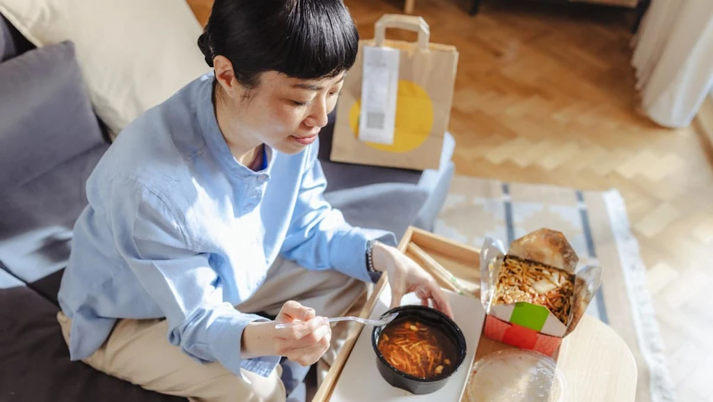 How Everyday Plastics May Harm Your Hormones and Fertility