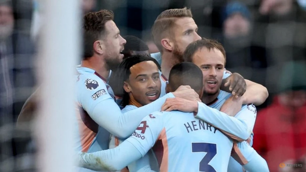 Burnley's Stunning Comeback Falls Short in 4-3 Loss to Brentford