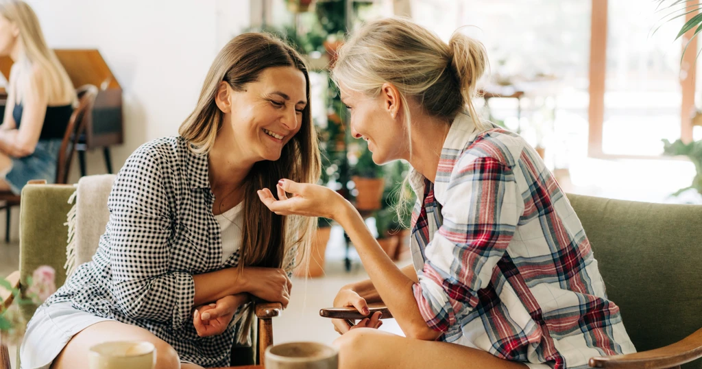 The Identity Trap: Why We Cling to Outgrown Friendships