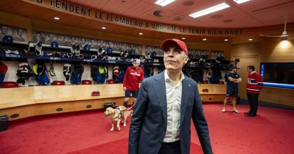 Prime Minister Mark Carney Celebrates Canadiens Victory in Dressing Room