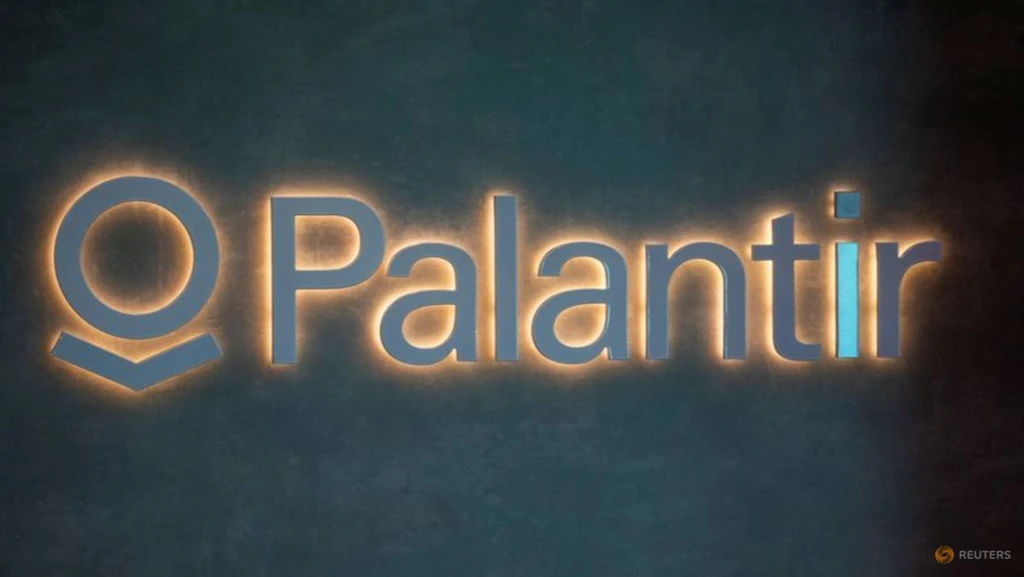 Palantir Raises Annual Revenue Forecast on US Government Surge