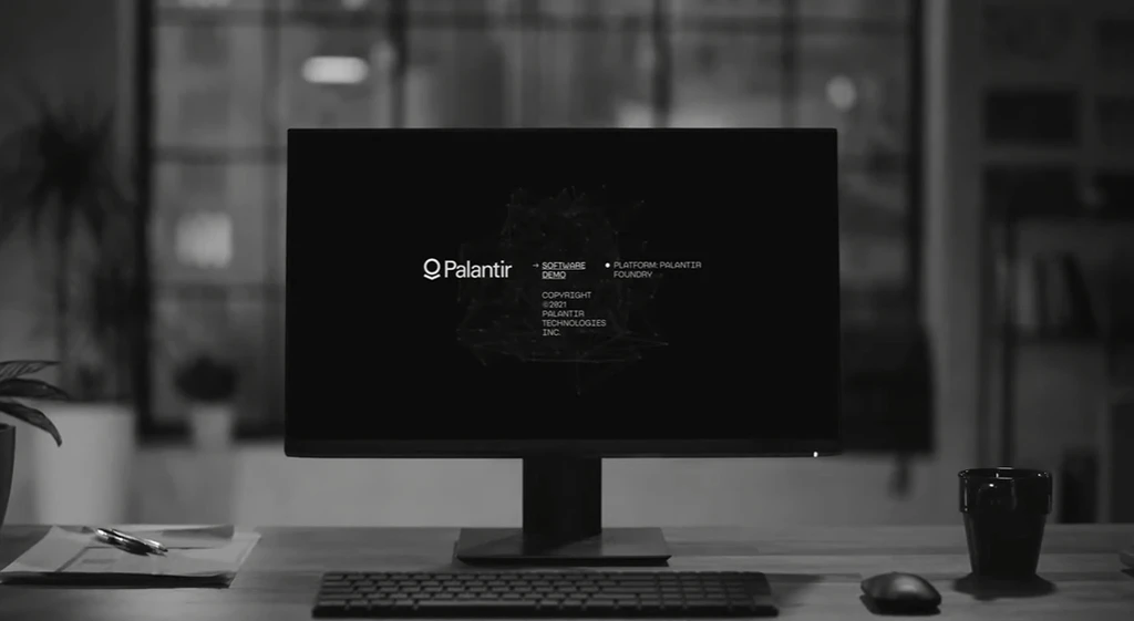 Palantir Beats Q1 Estimates, Raises Full-Year Outlook as U.S. Revenue More Than Doubles
