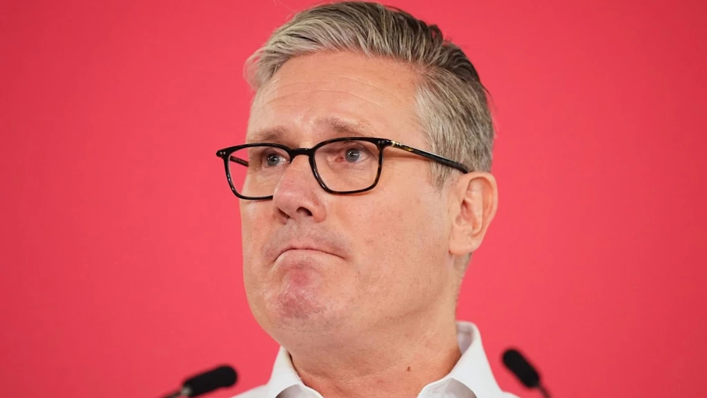 UK PM Starmer Faces Growing Calls to Resign After Election Rout