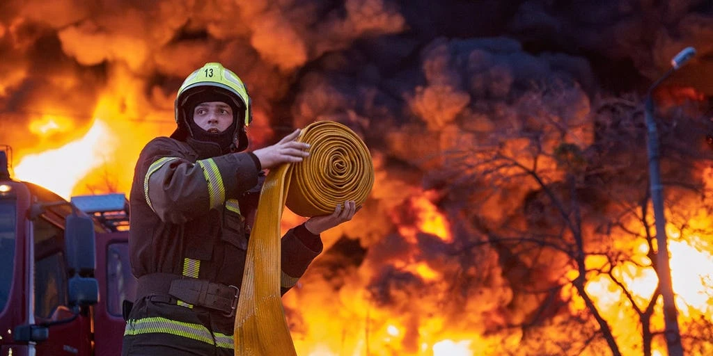 Russia's Hourslong Barrage Kills 16 in Ukraine Civilian Areas