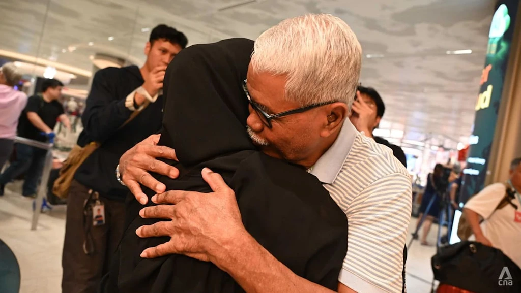 Singaporean Evacuees Return Home Via RSAF Military Flight