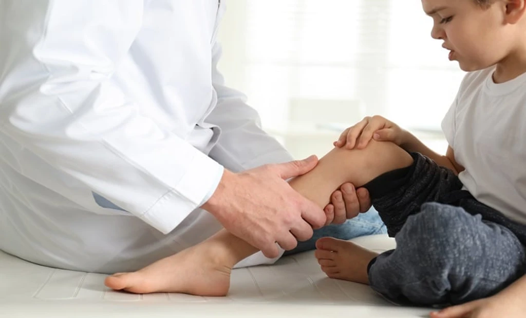 Childhood Joint Swelling May Signal Juvenile Arthritis