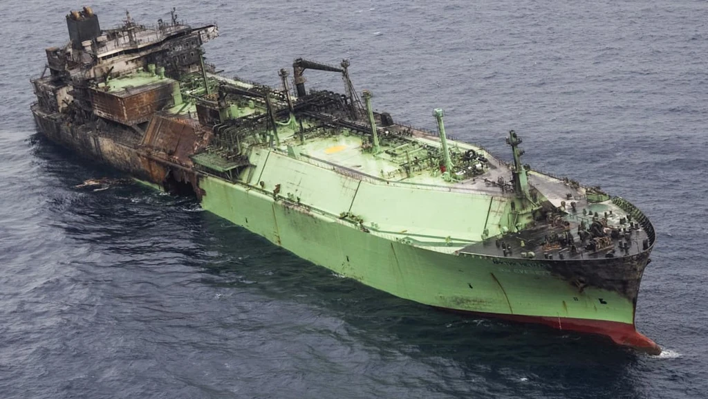 Sanctioned Russian LNG Tanker Drifts Toward Malta After Suspected Ukrainian Attack
