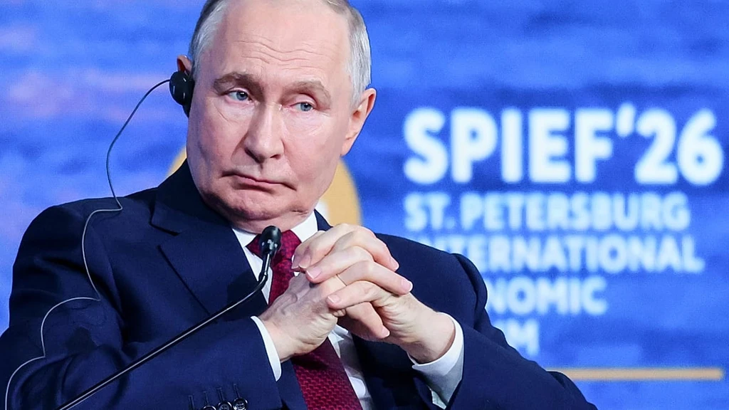 Russian Gas Imports Surge as EU Phase-Out Begins