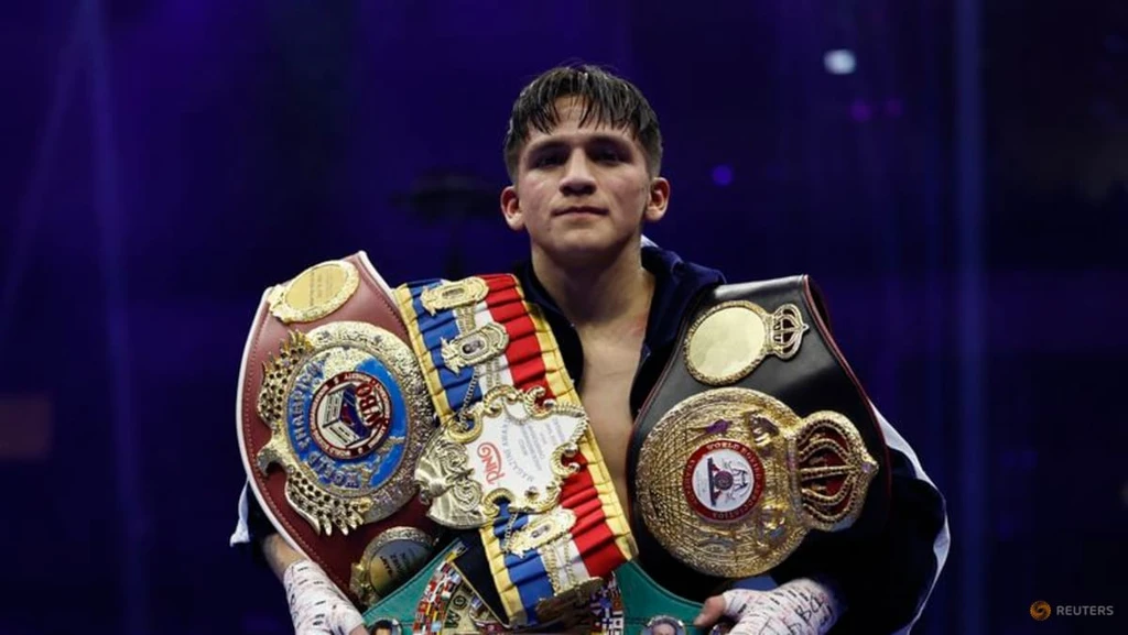 Jesse Rodriguez Stops Vargas to Capture Third World Title