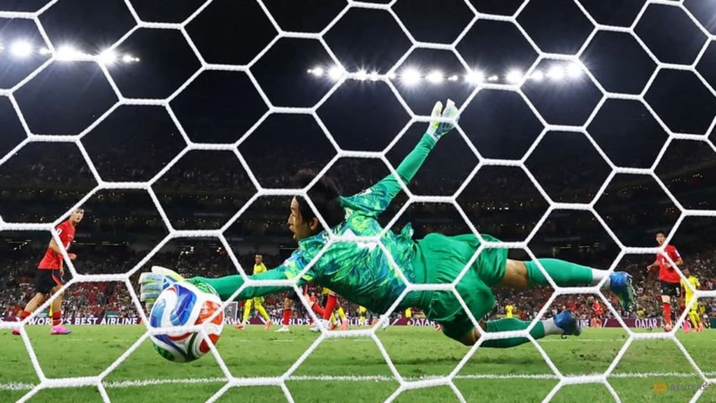 South Africa Advance to First World Cup Knockout Stage After Edging South Korea