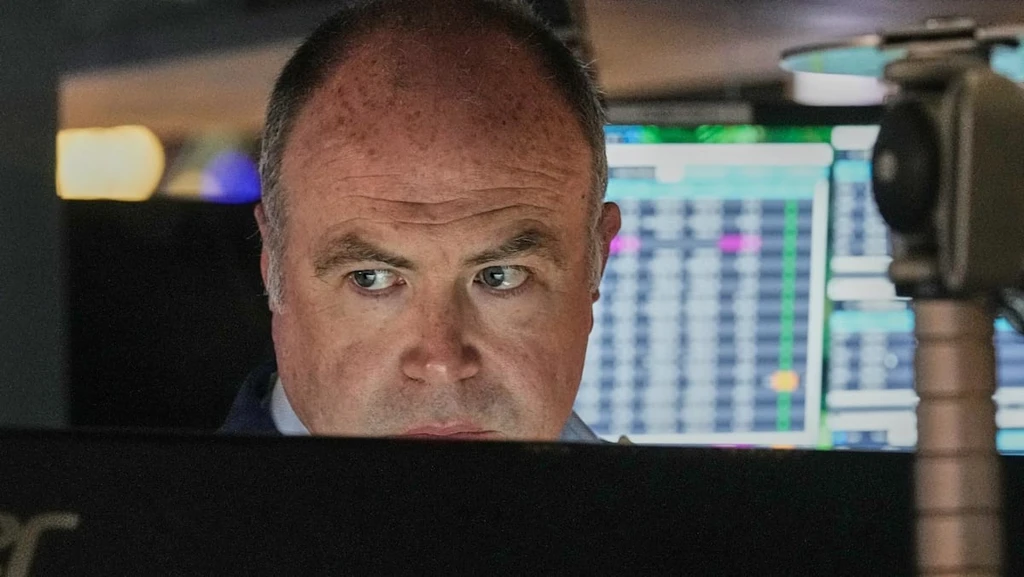 Wall Street Hits New Peaks on Tech Earnings as Iran Conflict Fades