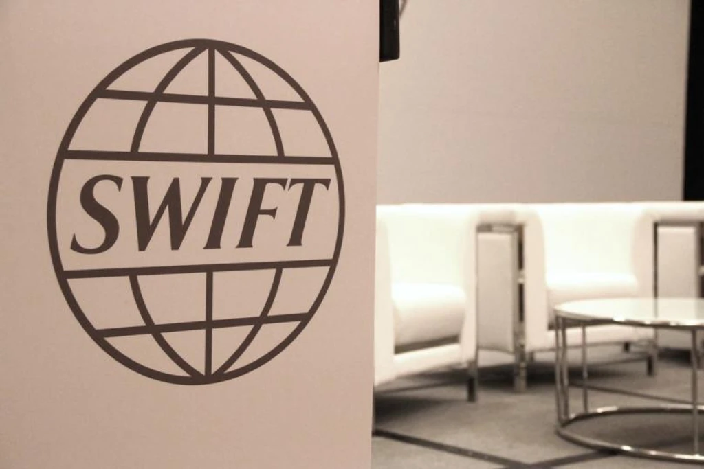 Swift Enlists 17 Major Banks for Blockchain Payment Ledger Test