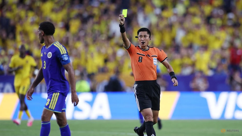 Chinese Referee Ma Ning Shines at World Cup Debut