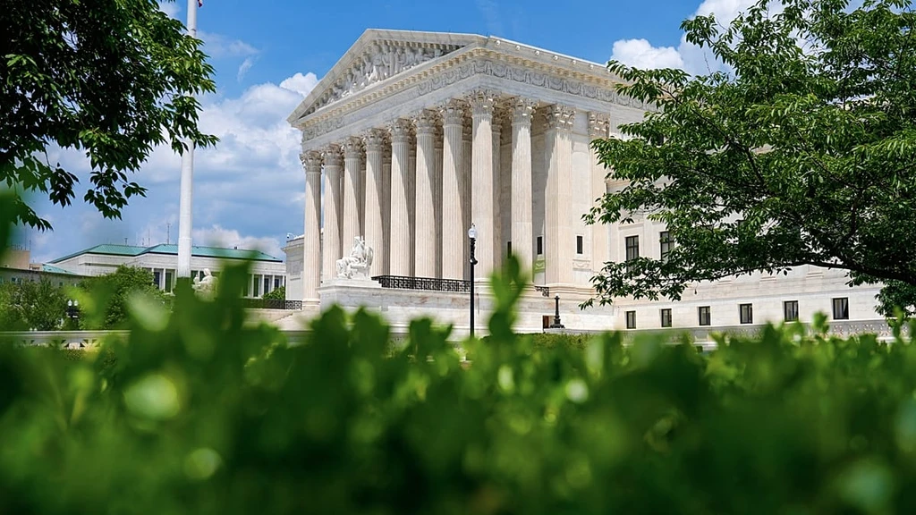 Supreme Court Clears Path for Deportations of 356,000 Haitians and Syrians