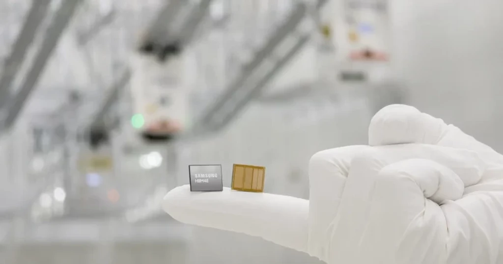 Samsung Surges as HBM4E Chip Samples Ship Ahead of Schedule