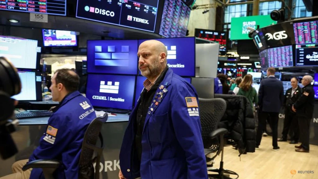 Energy Shockwave: Oil Surge Ignites Global Inflation Fears, Markets Plunge