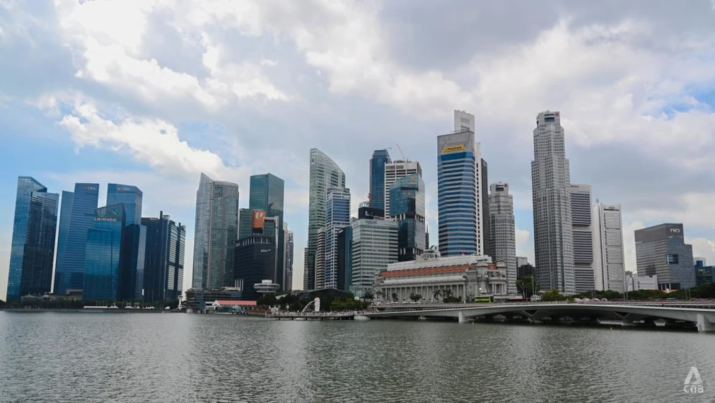 MAS: Mideast Conflict Risks Prolonged Inflation, Slowing Singapore's Growth