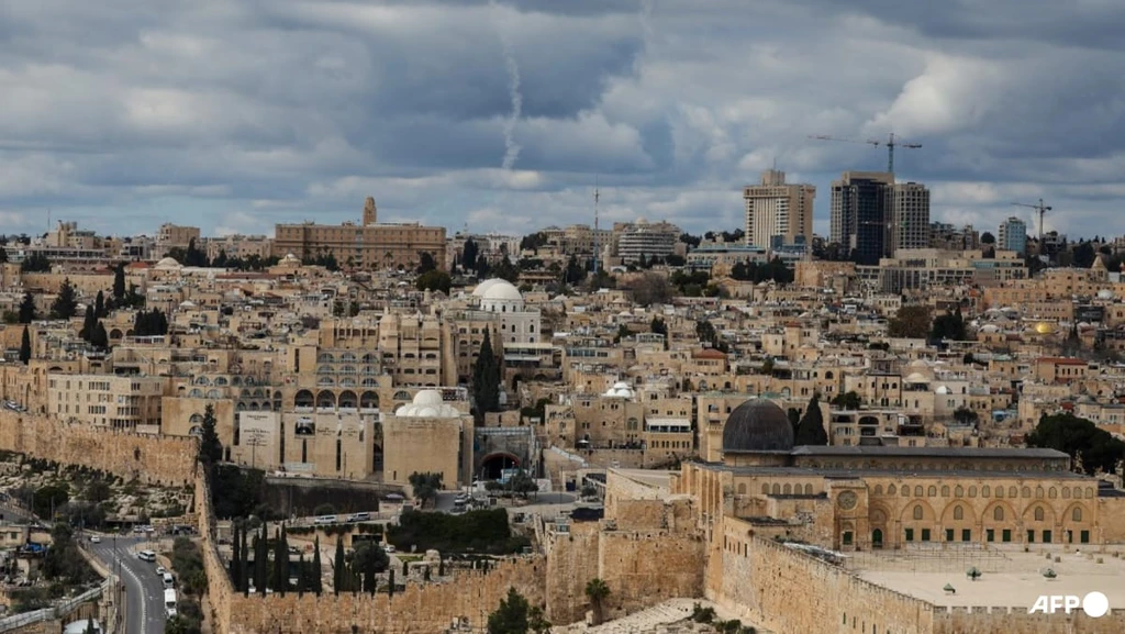Singaporeans in Middle East Warned Amidst US-Israel Strikes on Iran