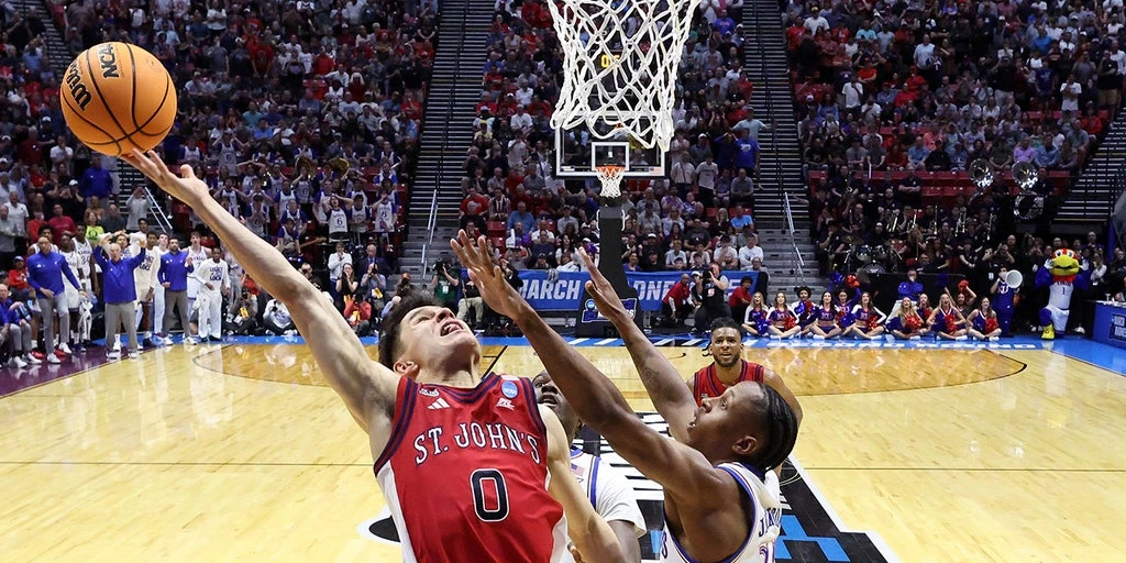 St. John’s Stuns Kansas on Buzzer-Beater to Reach Sweet 16