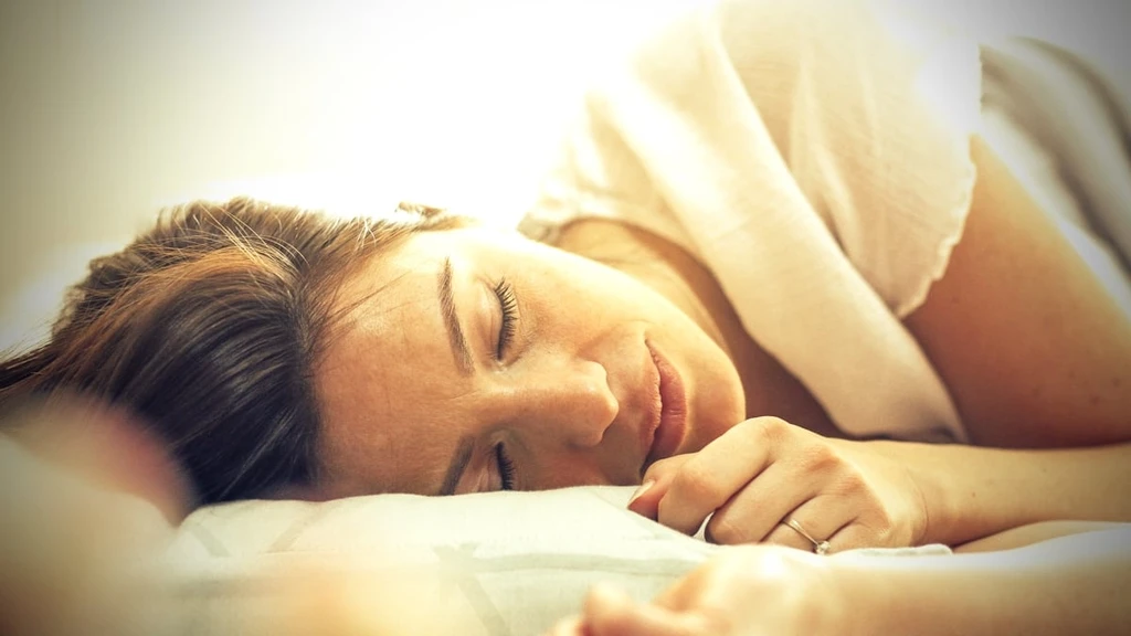 New Study Reveals Optimal Sleep Duration to Reduce Dementia Risk