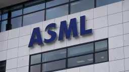 ASML's AI Boom: Dutch Giant Reports Strong Profit Surge