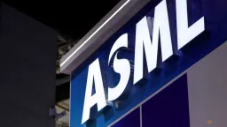 ASML Unveils Next-Gen EUV Chip Tools for AI Boom