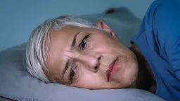 Poor Sleep Linked to Alzheimer’s Risk in Genetically Vulnerable Women