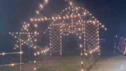 Traditional Lamps Illuminate Hari Raya Celebrations in Perak
