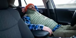 Americans Wait Overnight for Free Healthcare as Costs Soar